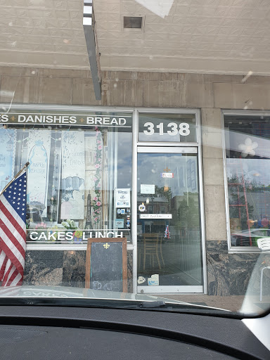 Shopping Mall «Cary Court Park & Shop», reviews and photos, 3144 W Cary St, Richmond, VA 23221, USA