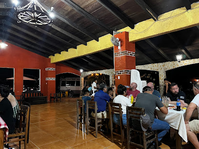 Hotel y Restaurante Bombil Pek - km. 291.5 salida a Raxruha A.V., Chisec, Guatemala