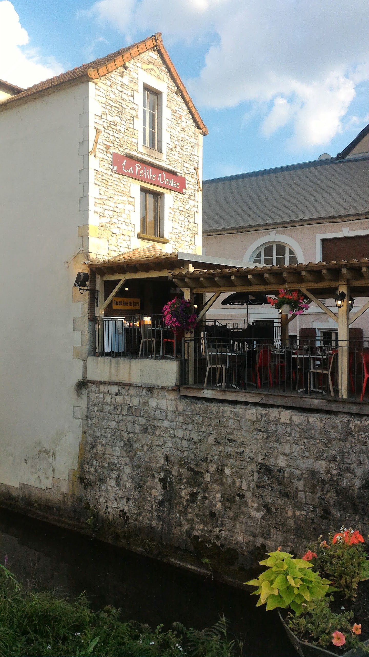 Photo n° 1 de l'avis de Charly.H fait le 22/06/2017 à 16:21