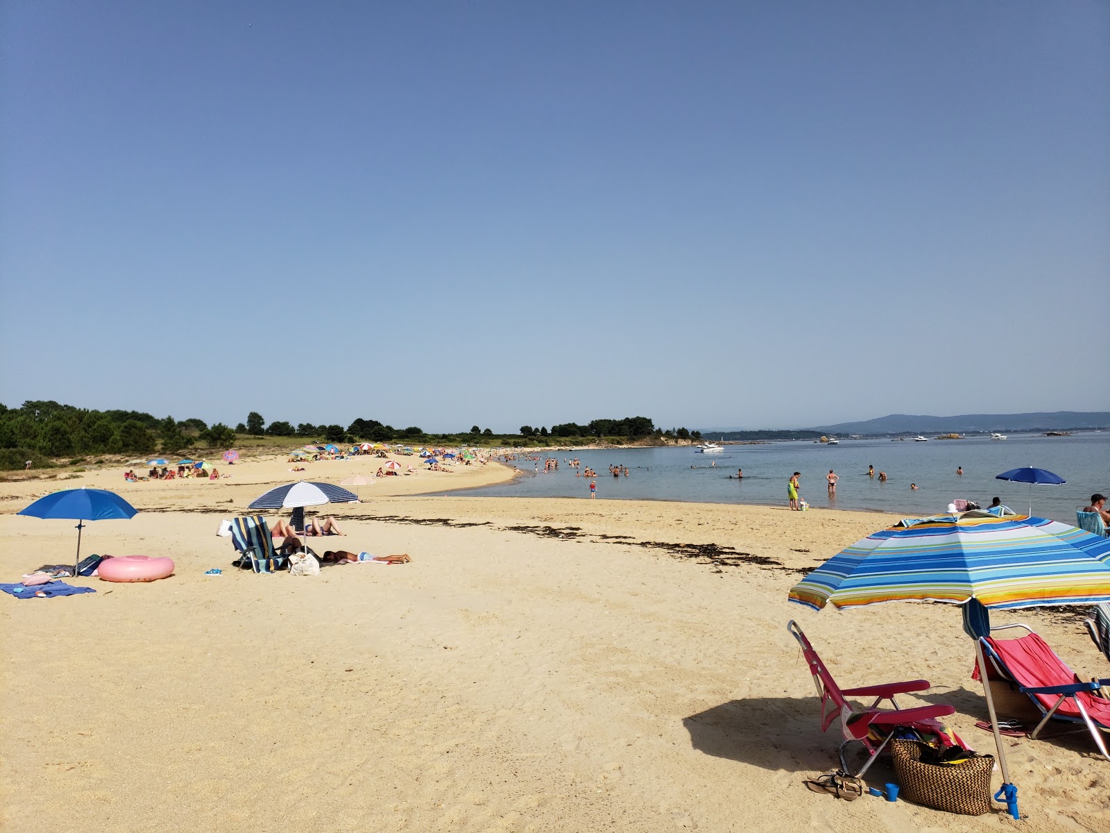 Fotografie cu Corna beach - locul popular printre cunoscătorii de relaxare