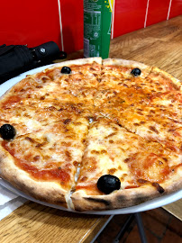 Plats et boissons du Pizzeria Bibani Pizza à Paris - n°4