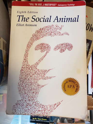 Book Store «Uncharted Books», reviews and photos, 2620 N Milwaukee Ave, Chicago, IL 60647, USA