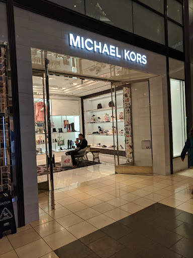 Fashion Accessories Store «Michael Kors», reviews and photos, 845 Market St #137, San Francisco, CA 94103, USA