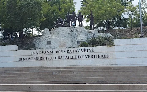 Heroes Monument of Vertières image