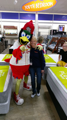 Furniture Store «Weekends Only Furniture & Mattress», reviews and photos, 411 Mid Rivers Mall Dr, St Peters, MO 63376, USA