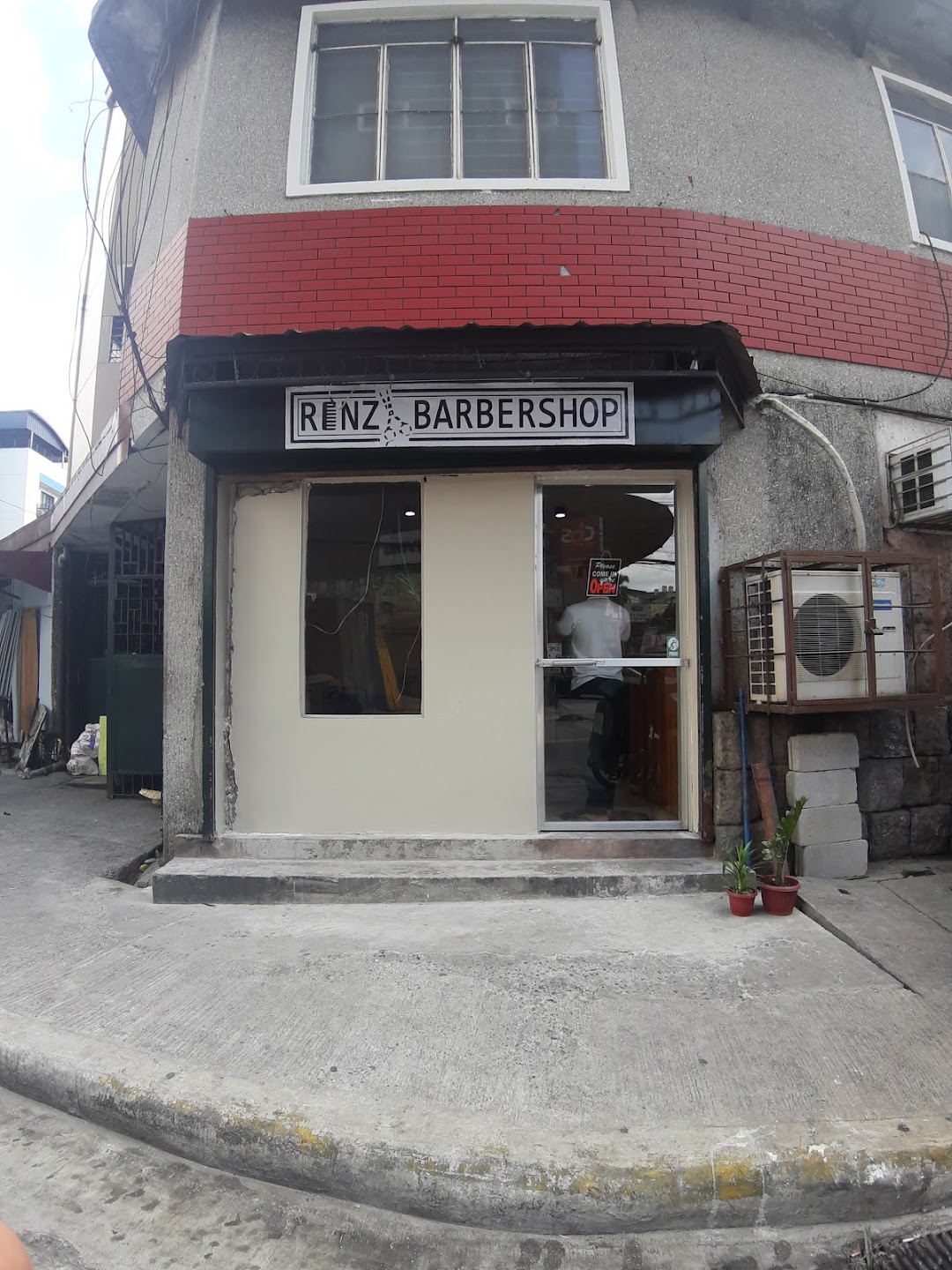 Renz Barber Shop