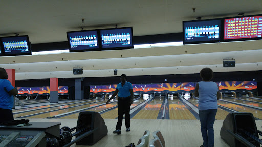 Bowling Alley Amf Terrace Gardens Lanes Reviews And Photos