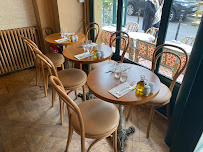 Atmosphère du Restaurant Chez Cézanne à Paris - n°7