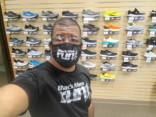 Sporting Goods Store «Omega Sports», reviews and photos, 4201 Park Rd, Charlotte, NC 28209, USA