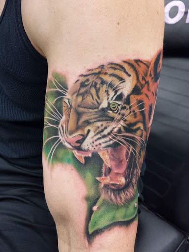 Tattoo and Piercing Shop «Hot Box Tattoos», reviews and photos, 1037 W Brandon Blvd, Brandon, FL 33511, USA