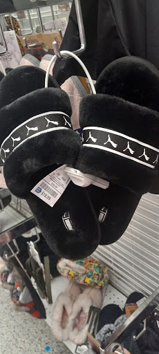 Clothing Store «Ross Dress for Less», reviews and photos, 1001 S Interstate 35 East Service Rd, DeSoto, TX 75115, USA