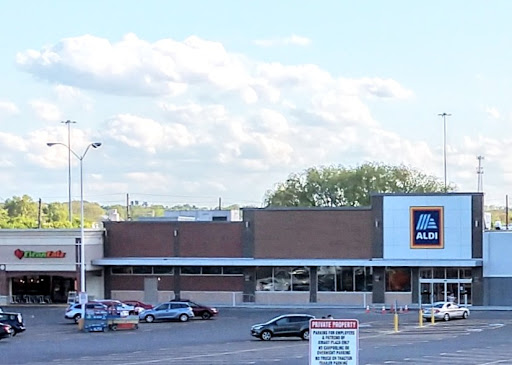 Supermarket «ALDI», reviews and photos, 1302 Lititz Pike, Lancaster, PA 17601, USA