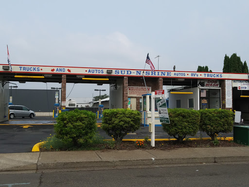 Sud-N-Shine Automatic Car Wash en Cottage Grove