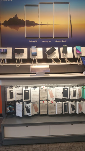 Cell Phone Store «AT&T Authorized Retailer», reviews and photos, 1800 Ranch Rd 620 #200, Lakeway, TX 78734, USA