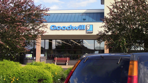 Thrift Store «Goodwill Store & Donation Center», reviews and photos, 121 Rohrerstown Rd, Lancaster, PA 17603, USA