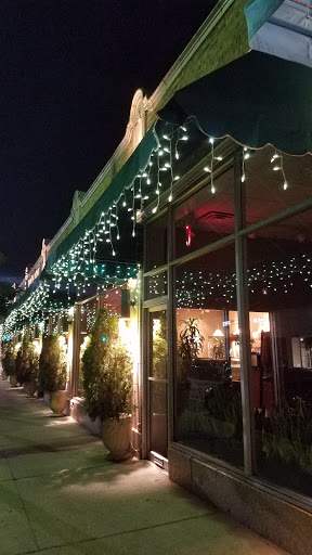 Ice Cream Shop «FRÍO Gelato - 517 Dempster, Evanston», reviews and photos, 517 Dempster St, Evanston, IL 60201, USA