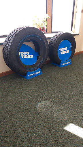 Auto Repair Shop «United Automotive Tech Center», reviews and photos, 728 Meyer Dr, West Fargo, ND 58078, USA