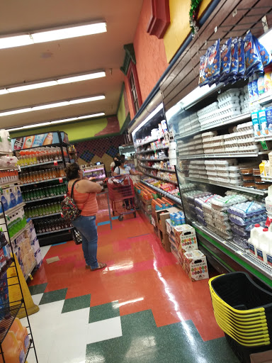 Grocery Store «La Plaza Market», reviews and photos, 515 McLaughlin Ave, San Jose, CA 95116, USA