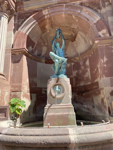 Statue of the little winemaker à Colmar