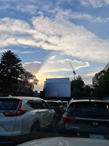 Auto Drive Cinema Plaza Universidad