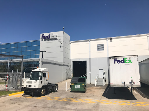 Mailing Service «FedEx SmartPost», reviews and photos, 1517 Greens Rd, Houston, TX 77032, USA