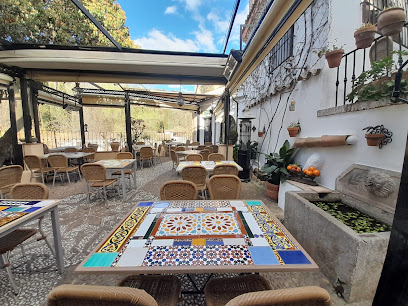 Restaurante Jardines Alberto - P.º de la Sabica, 1, 18009 Granada, Spain