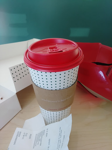 Bakery «Krispy Kreme Doughnuts», reviews and photos, 9950 SE 82nd Ave, Portland, OR 97086, USA