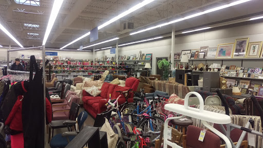 Thrift Store «Goodwill Highlands Ranch», reviews and photos, 8585 Poplar Way, Highlands Ranch, CO 80130, USA