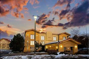 La Quinta Inn by Wyndham Denver Northglenn image