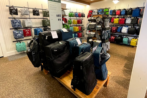 Clothing Store «L.L. Bean», reviews and photos, 1000 Ross Park Mall Dr, Pittsburgh, PA 15237, USA