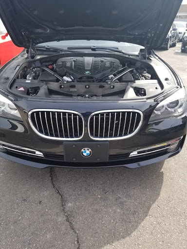 Car Dealer «Big Three Auto Sales», reviews and photos, 17020 East 8 Mile Road, Detroit, MI 48205, USA