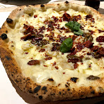 Photo n°10 de l'avis de Gaetano.o fait le 24/01/2018 à 21:56 sur le  Re Denari à Salerno