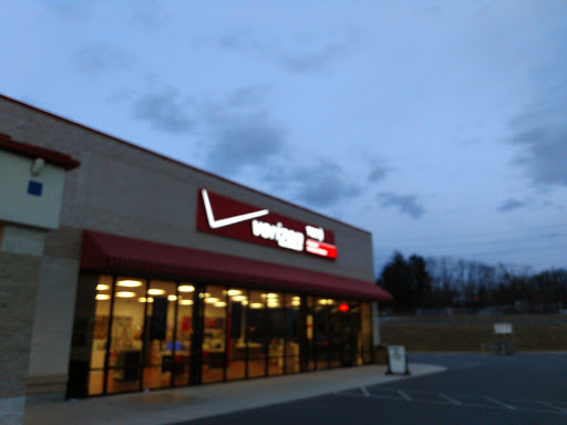 Verizon Authorized Retailer, TCC, 1577 W Harrisburg Pike b, Middletown, PA 17057, USA, 