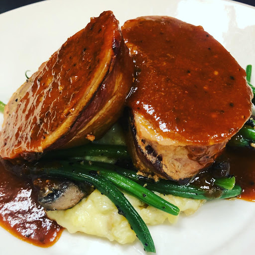 American Restaurant «The Block Restaurant Webster Groves», reviews and photos, 146 W Lockwood Ave, Webster Groves, MO 63119, USA