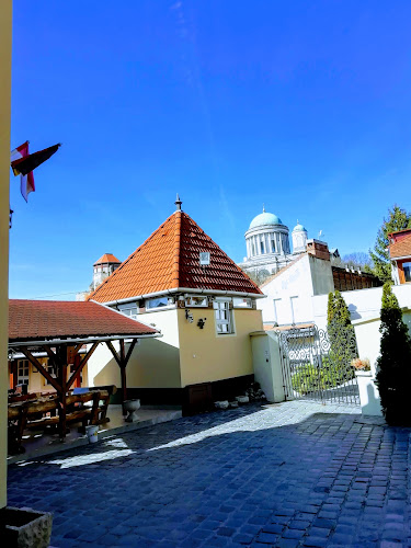 Hozzászólások és értékelések az Alabárdos Panzió-ról