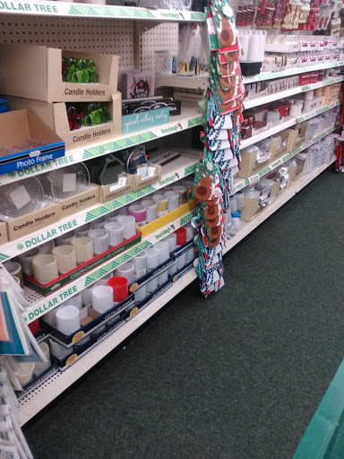 Dollar Store «Dollar Tree», reviews and photos, 1604 N Locust Ave c, Lawrenceburg, TN 38464, USA