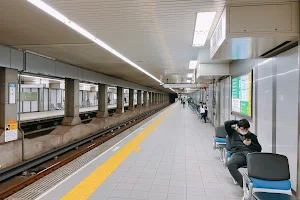 Hommachi Station image