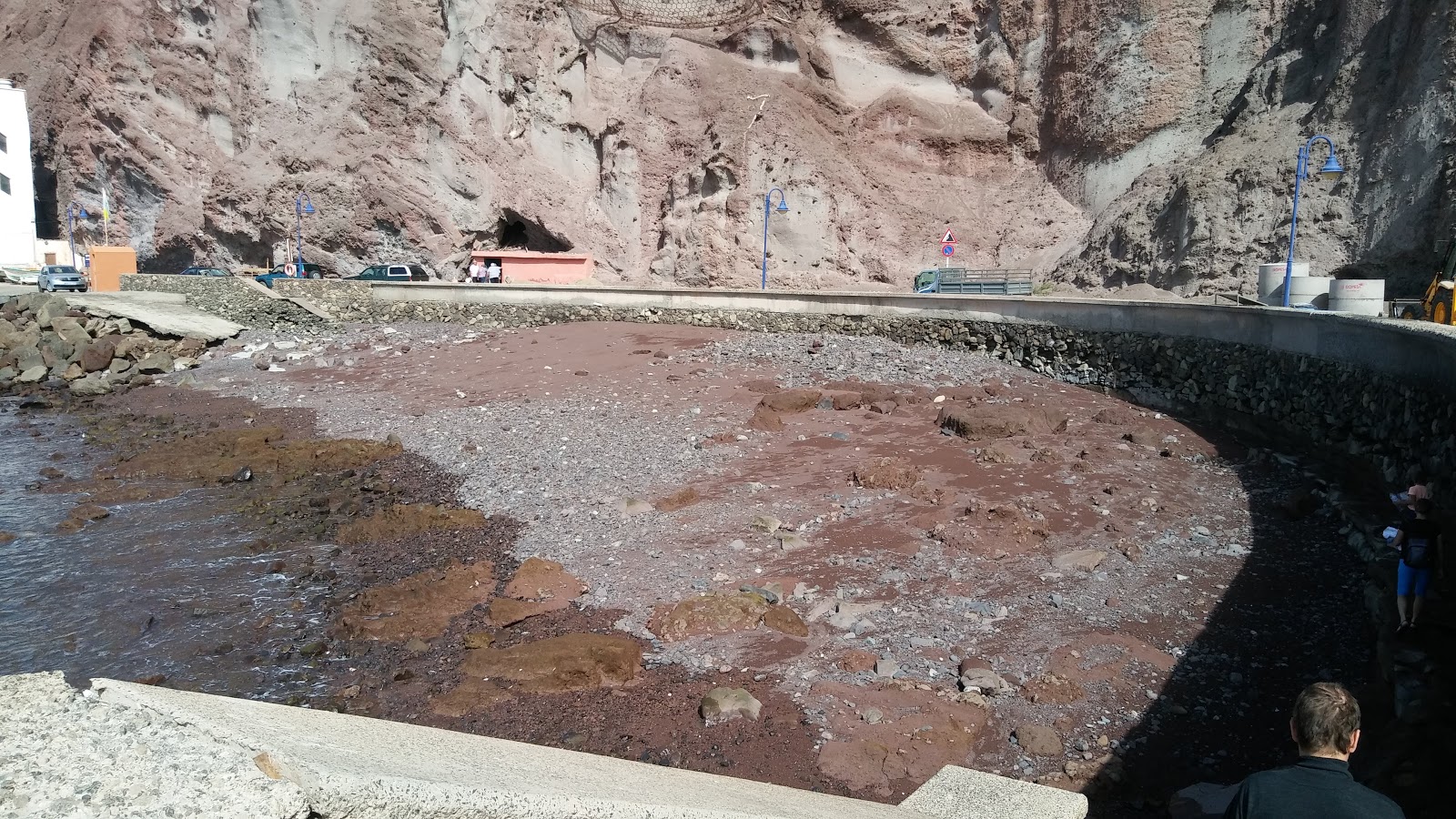 Photo de Playa del Muelle avec l'eau cristalline de surface