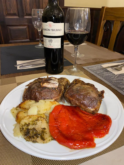 Asador Los Arcos - Av. Goya, 17, 50750 Pina de Ebro, Zaragoza, Spain