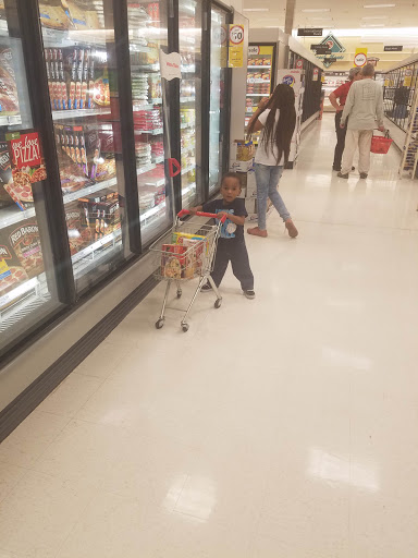 Grocery Store «Winn-Dixie», reviews and photos, 1441 Foxrun Parkway, Opelika, AL 36801, USA