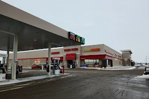 Cash Wise Foods Grocery Store West Fargo image