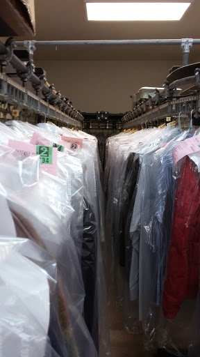 Dry Cleaner «Gateway Cleaners», reviews and photos, 2229 MacDade Boulevard # C, Holmes, PA 19043, USA