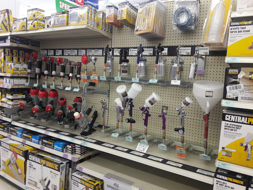 Hardware Store «Harbor Freight Tools», reviews and photos, 3050 N Josey Ln #106, Carrollton, TX 75007, USA