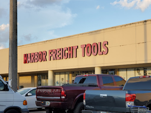 Tool Store «Harbor Freight Tools», reviews and photos, 410 W 49th St #104, Hialeah, FL 33012, USA