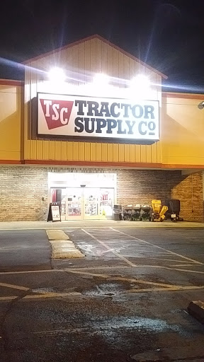 Home Improvement Store «Tractor Supply Co.», reviews and photos, 3 W 9 Mile Rd #16, Pensacola, FL 32534, USA