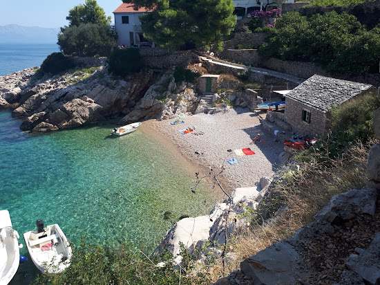 Pakomina beach