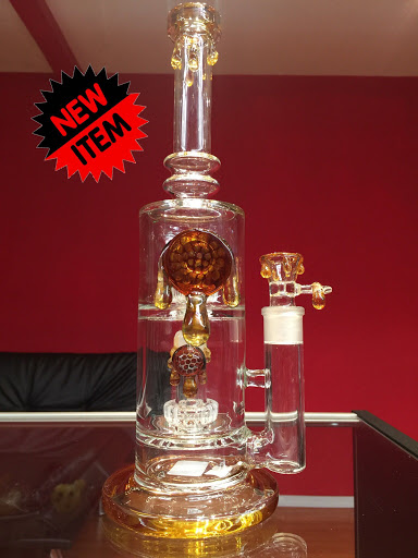 Vaporizer Store «Everett Tobacco Company», reviews and photos, 607 SE Everett Mall Way e, Everett, WA 98208, USA