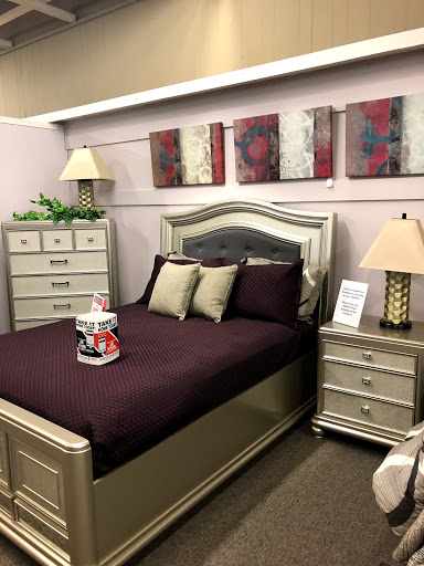 Furniture Store «JR Furniture Tigard», reviews and photos, 14255 SW Pacific Hwy, Tigard, OR 97224, USA