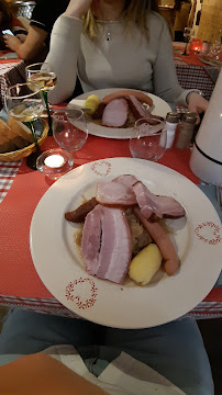 Choucroute d'Alsace du Restaurant de spécialités alsaciennes Chez l’Oncle Freddy à Strasbourg - n°11