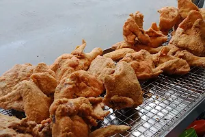 Ayam Goreng NurAjwad image